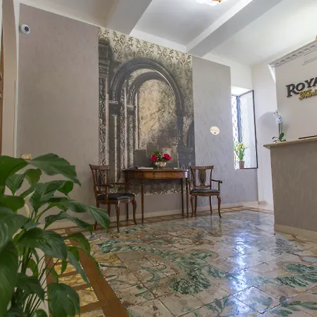 Royal Trinita Dei Monti 4*