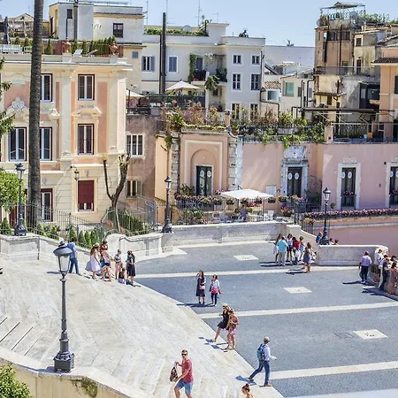 Royal Trinità Dei Monti Hotel 4*