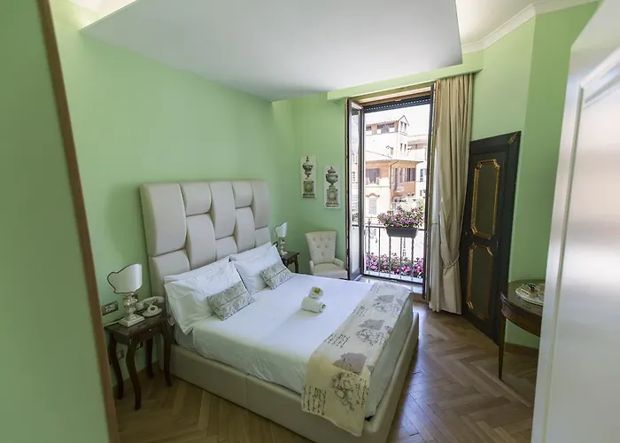 Royal Trinità Dei Monti Hotel 4*