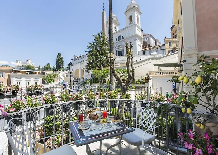 Royal Trinità Dei Monti 4*