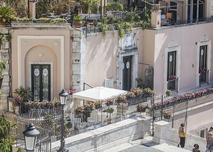 Royal Trinità Dei Monti Hotel 4*